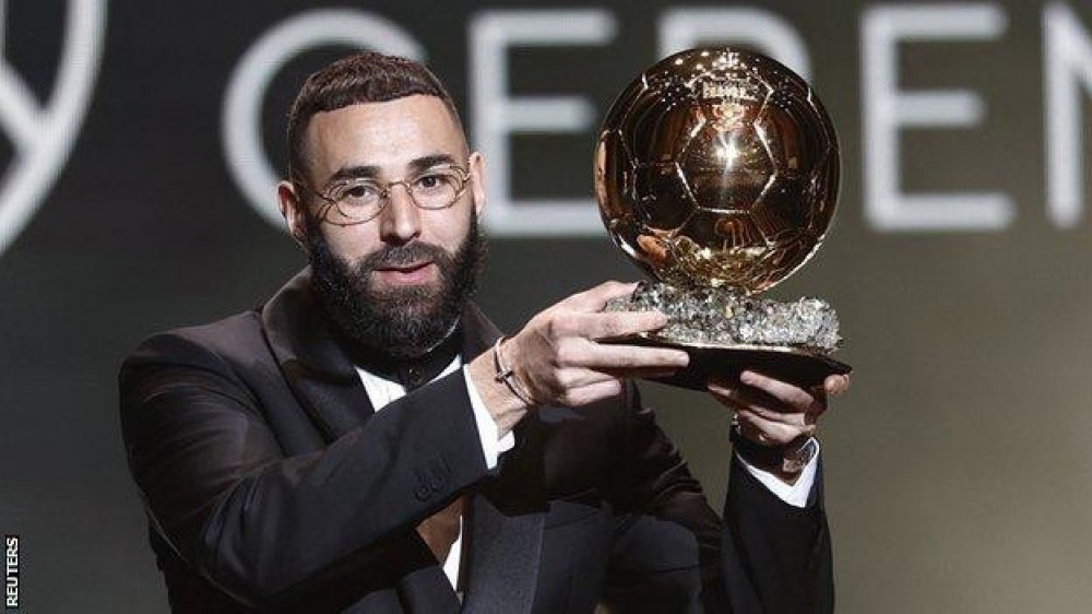 Карим Бензема Ballon d'Or шагналыг анх удаа хүртлээ