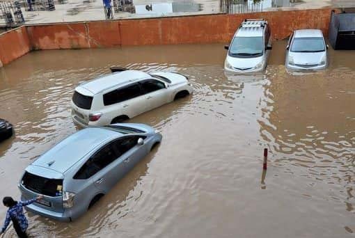 Сэлбэ голын эрэг дагуу 27 орон сууцны В1 давхар усанд автаад байна