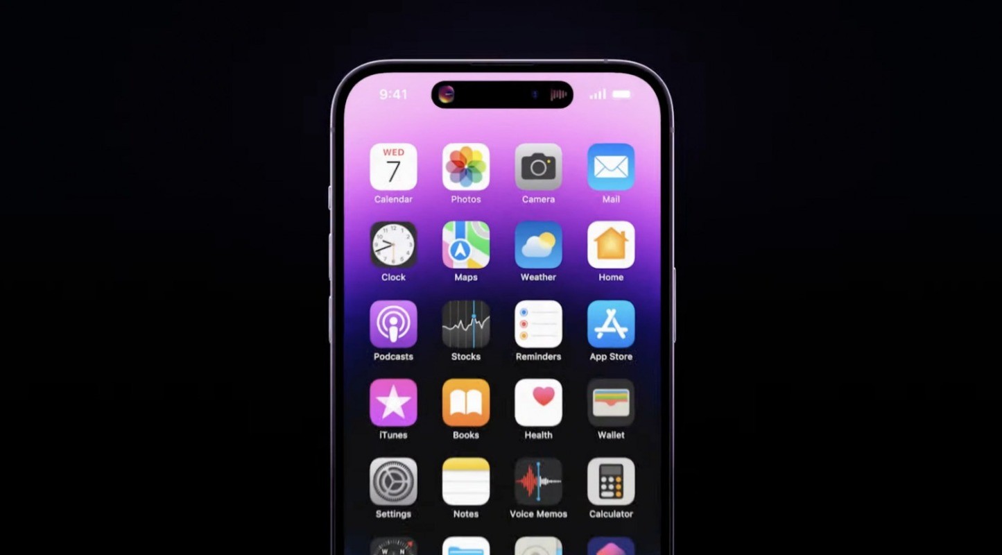 iPhone 14 гар утсыг өнгөрсөн шөнө танилцууллаа