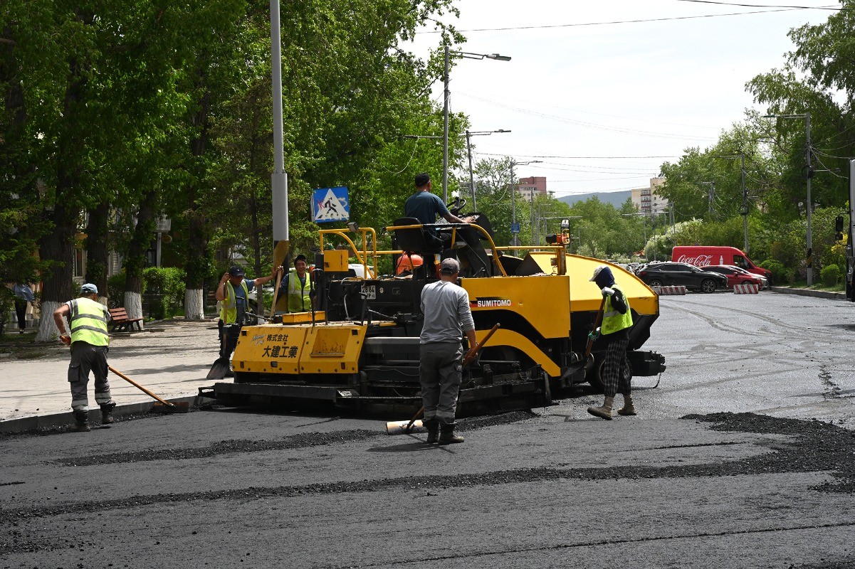 Метромоллын уулзвараас Хүнсний 4 дүгээр дэлгүүрийн уулзвар хүртэлх авто замын засвар өнөөдөр эхэллээ