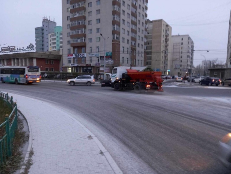 Хэнтийнхэн биш нийслэлийнхэн зутарч байна